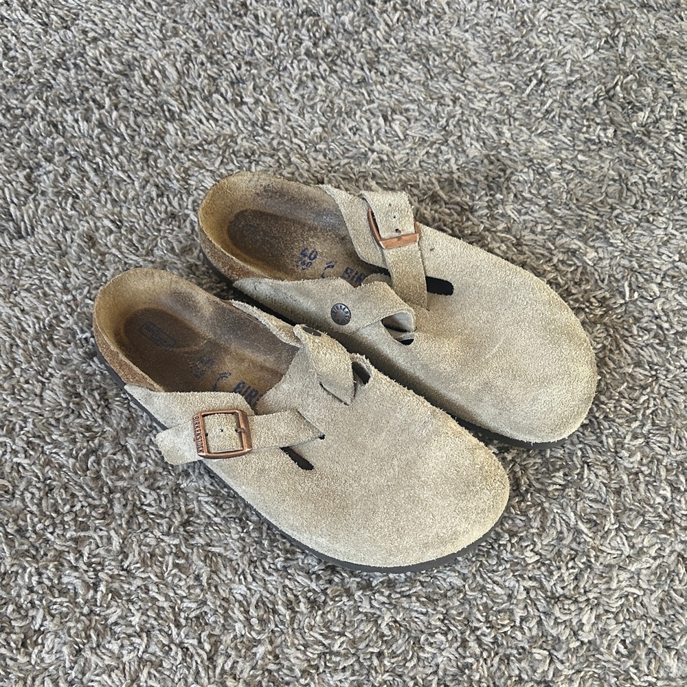 Birkenstock Womens Beige Suede Slippers